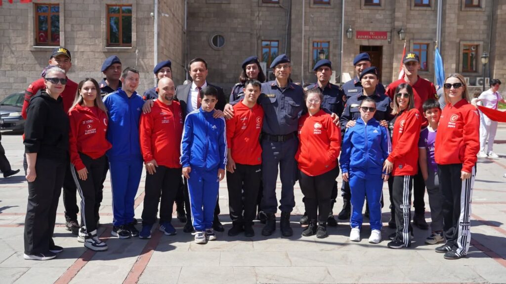 Geleceğin Teminatı Isparta Gençliği, Haftaya Coşkuyla Merhaba Dedi g16