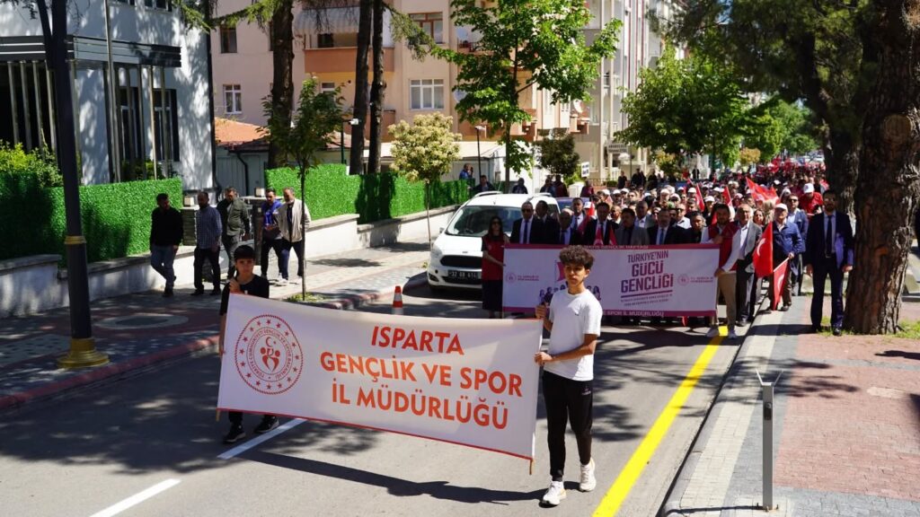 Geleceğin Teminatı Isparta Gençliği, Haftaya Coşkuyla Merhaba Dedi Isparta