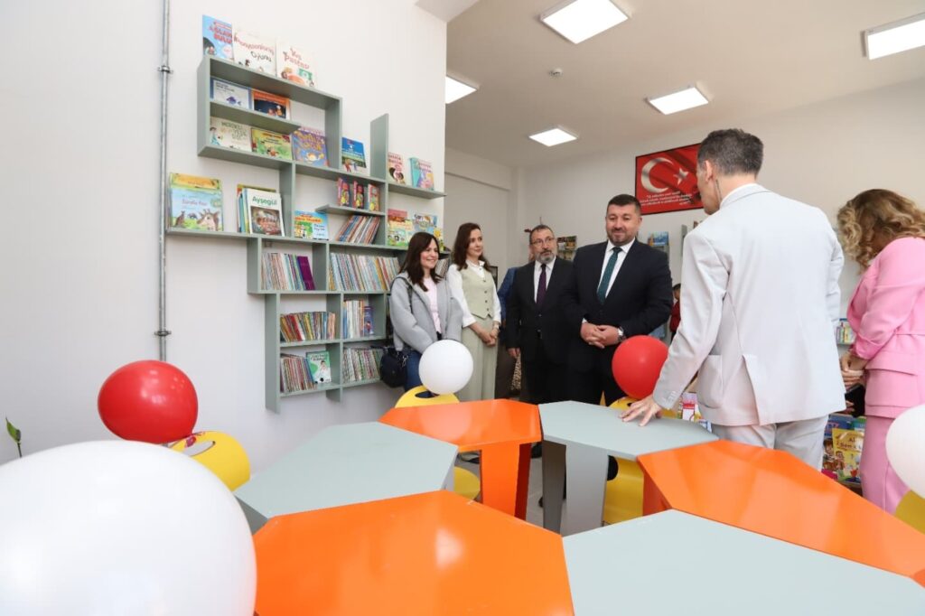 Mehmet Köse İlkokulu’nda Eğitime Katkı: Çocuk Kütüphanesi Açıldı k4 7