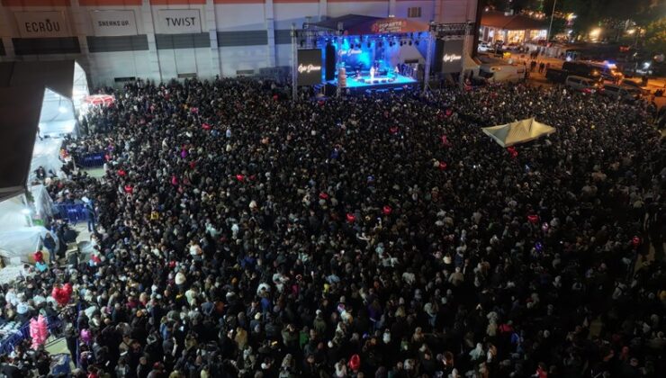 Festival Coşkusu Zirveye Çıktı: Öykü Gürman Ispartalılara Unutulmaz Bir Gece Yaşattı o1 4