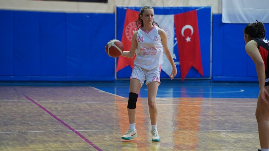 19 Mayıs Gençlik Kupası Basketbol Müsabakaları Sona Erdi! Şampiyonlar Belli Oldu p8