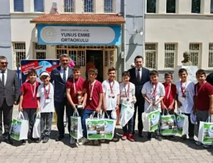 Şarkikaraağaç’ta Bilim Şenliği Yoğun İlgi Gördü İlçede Gençler Bilimle Buluştu