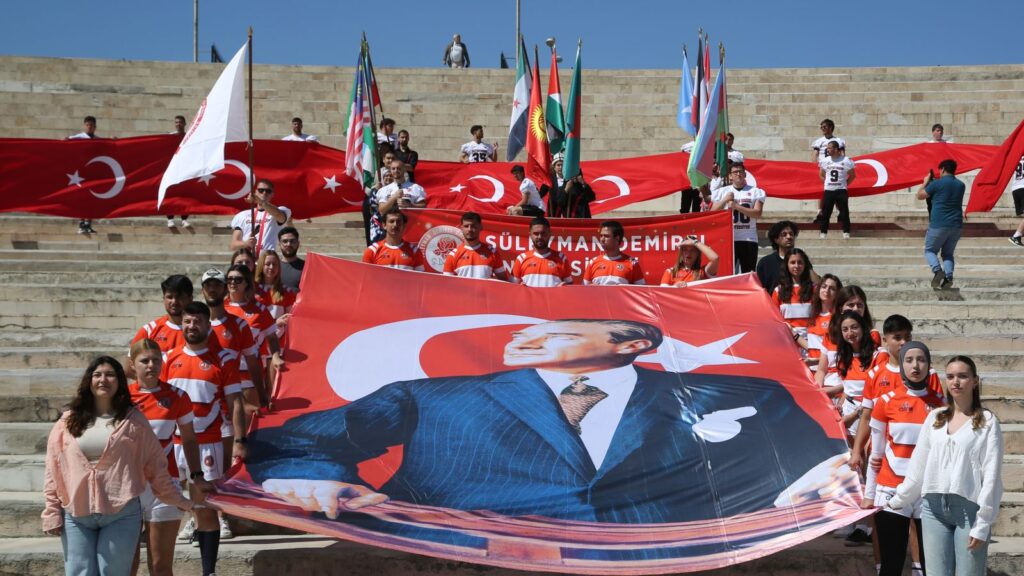 SDÜ'de Bahar ve Bilim Rüzgarı Başladı: Festivaller Coşkulu Açılışla Start Aldı s7 1