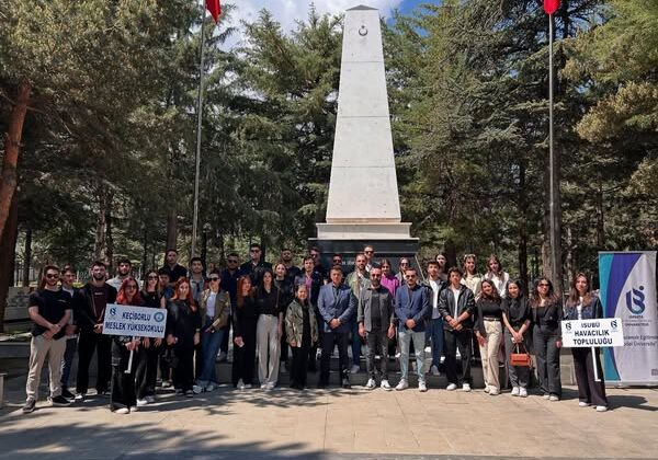 Keçiborlu MYO, Şehit Havacılar İçin Dualarla Anma Etkinliği Düzenledi