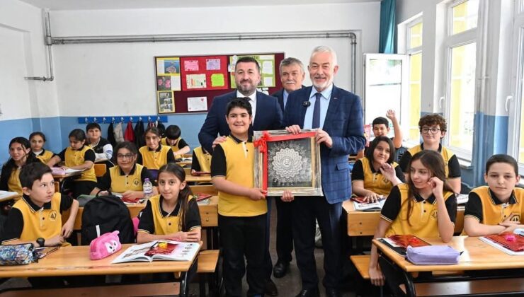 Sınıf Başkanı Mehmet Deger, Seçim Vaadini Yerine Getirdi