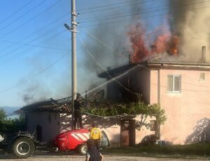 Eğirdir’in Barla Köyünde Ev Yangını Korkuttu