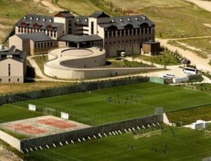 Sirene Davras Otel için Ortaklık Genişliyor: İl Genel Meclisi Olağanüstü Toplanıyor