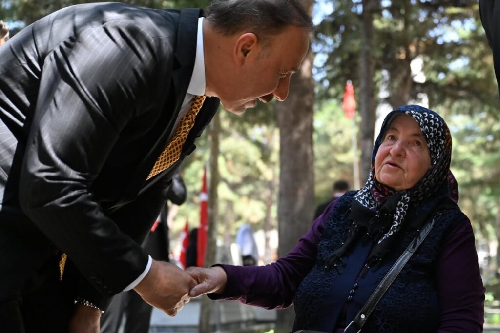 Kurban Bayramı Arifesinde Isparta Şehitlerini Dualarla Andı SaveClip.App 503997949 18478717537070620 2100911494465073172 n