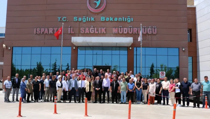 Isparta İl Sağlık Müdürlüğü’nde Bayramlaşma Programı Düzenlendi