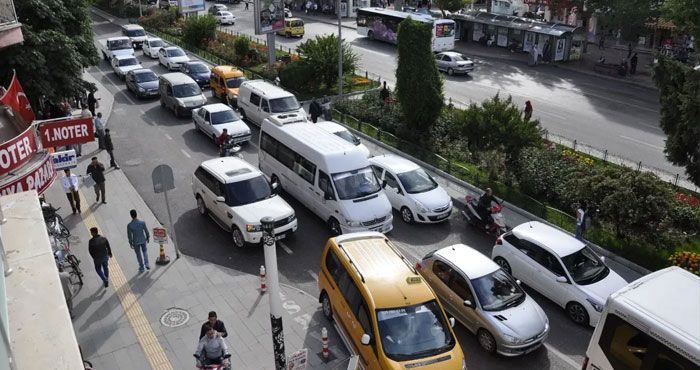 Isparta Araç Sayısında Nüfusuna Yaklaştı: Trafikte 244 Bin Araç Var