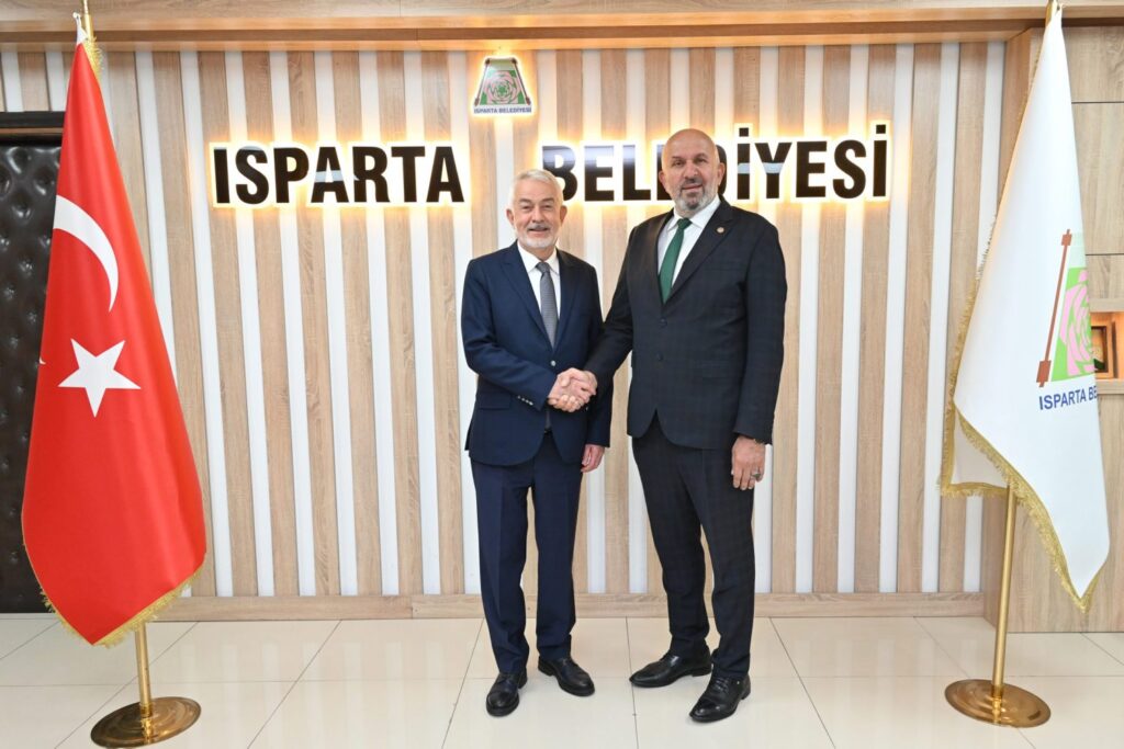 Şükrü Başkanımızı Türkiye’ye Örnek Gösteriyoruz b1