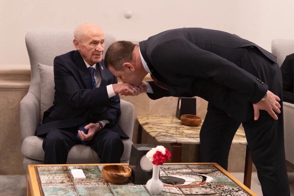 Hasan Basri Sönmez, MHP Lideri Devlet Bahçeli ile Bayramlaştı h1