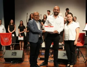 SDÜ’de Türk Sanat Müziği Ziyafeti: Koro Konseri Sanatseverlerden Tam Not Aldı