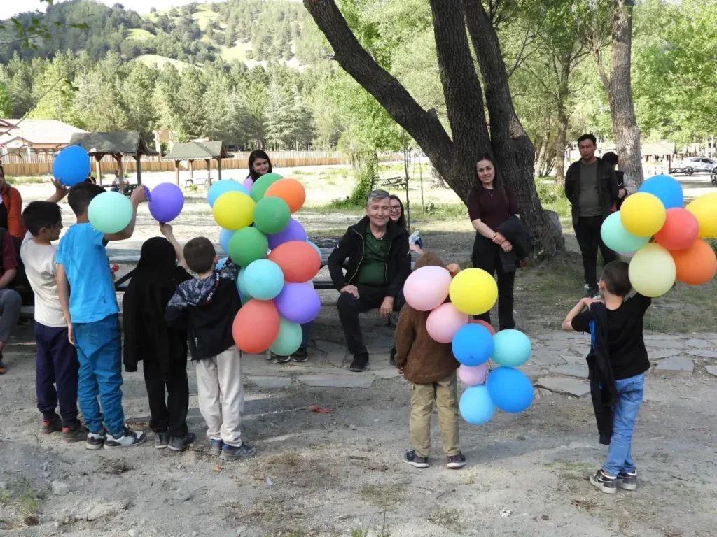 SDÜ’lü Öğrencilerden Anlamlı Proje: “Bir Gün Değil Her Gün Sevgi” sd1