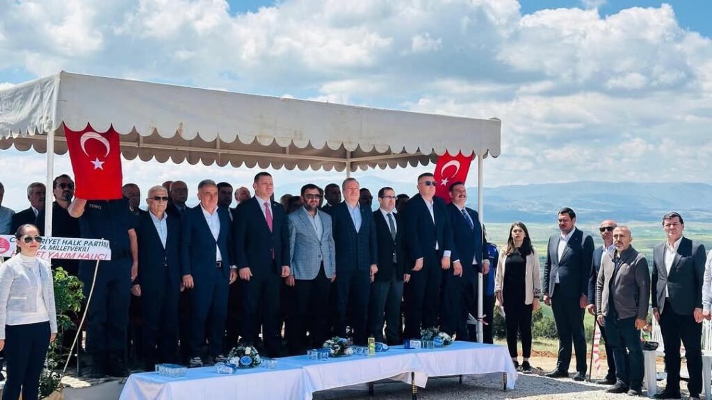 Yalvaç’ta 250 Konutluk TOKİ Sosyal Konut Projesi İçin Temel Atıldı y1 1