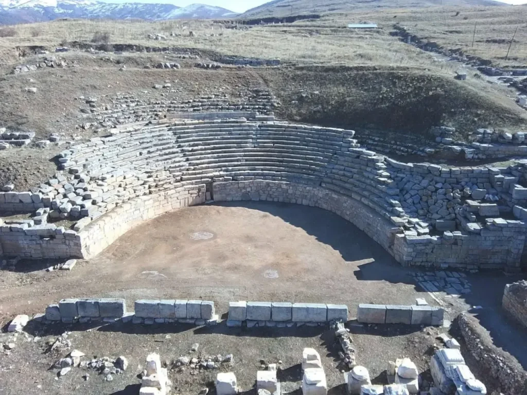 Yalvaç’ta Sanat Dolu Bir Akşam: Antiocheia Antik Kenti’nde Çello Konseri y1 2