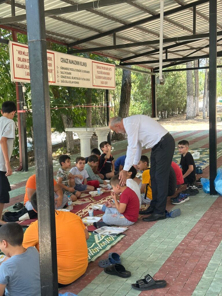 İl Müftüsü Muharrem Biçer’den Asrimezarlık Yaz Kur’an Kursuna Ziyaret m5