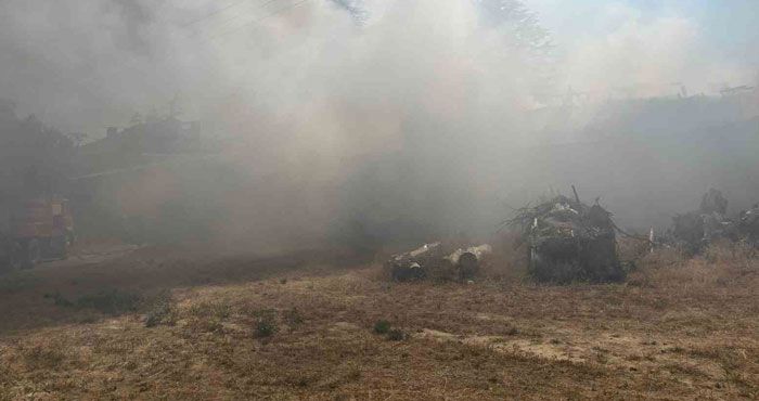 Şarkikaraağaç’ta Kuru Ot Yangını Felakete Dönüştü: 2 Ev, 1 Ahır ve 2 Dönüm Arazi Küle Döndü