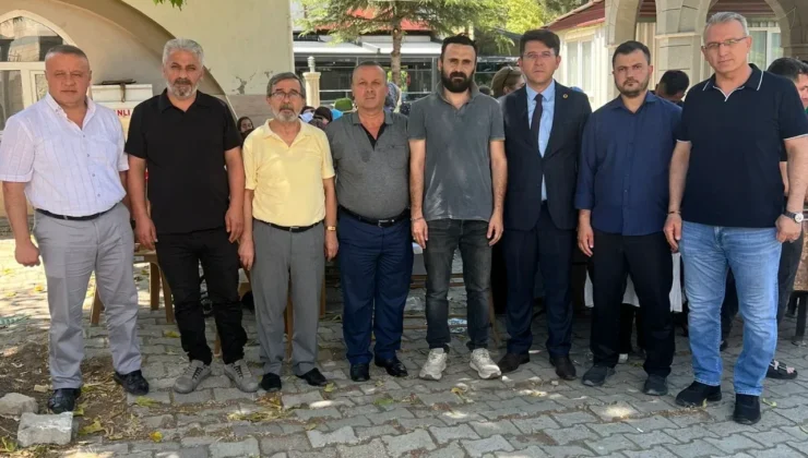 Isparta Yeni Yüzyıl Mahallesi’nde Aşure Günü: Paylaşma Geleneği Devam Ediyor