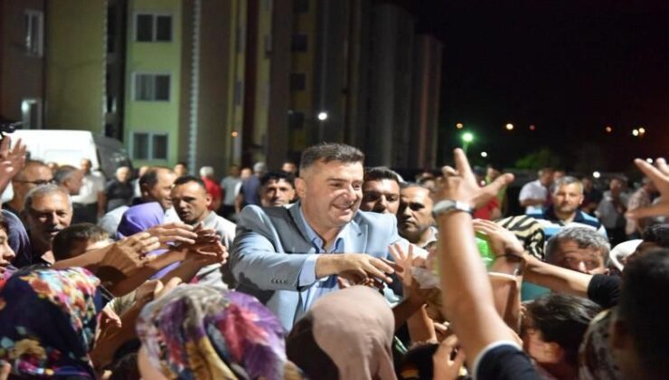 Eğirdir Halkı Başkanlarını Bağrına Bastı