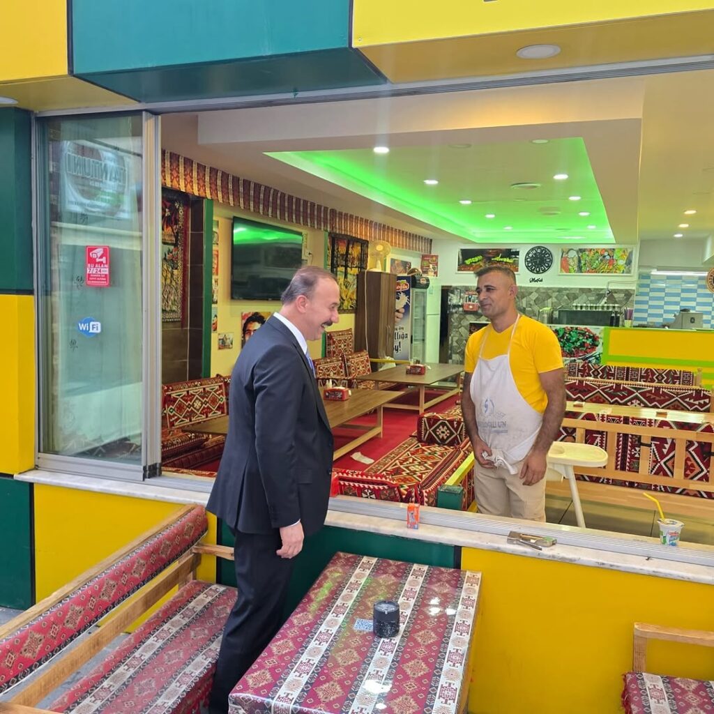 Isparta’da Vali Erin’in Samimi Ziyaret 7'den 70'e Her Fırsatta Halkla İç İçe SaveClip.App 537623299 18491780119070620 7749462601853282651 n