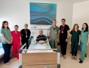 Isparta Şehir Hastanesi’nde kapalı yöntemle yapılan aort anevrizması ameliyatı başarıyla sonuçlandı