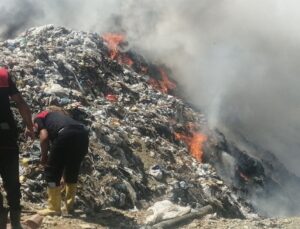 Yalvaç’ta Çöplük Yangını Ormana Sıçramadan Söndürüldü