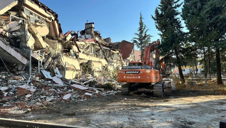 Isparta’da Eğitim Yatırımları Hız Kesmeden Devam Ediyor: Yeni Okullar ve Pansiyonlar Yolda