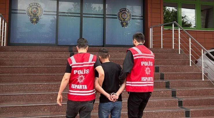 10 Yıl 10 Ay Hapis Cezalı Şahıs Isparta’da Kıskıvrak Yakalandı
