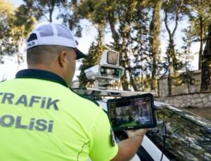 Isparta Emniyeti Radar Denetimlerini Sürdürüyor: Hız Kurallarına Uyarı