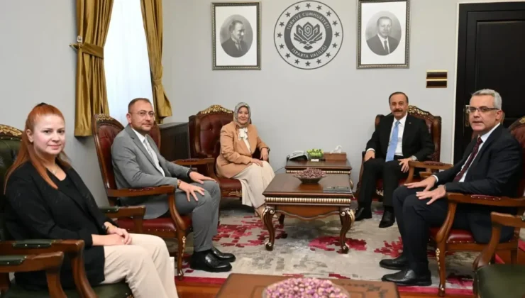 Bakan Yardımcısı Leman Yenigün Isparta’da sosyal hizmet projelerini değerlendirdi