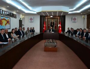 Isparta Müteahhitler Birliği’nden Vali Abdullah Erin’e Ziyaret