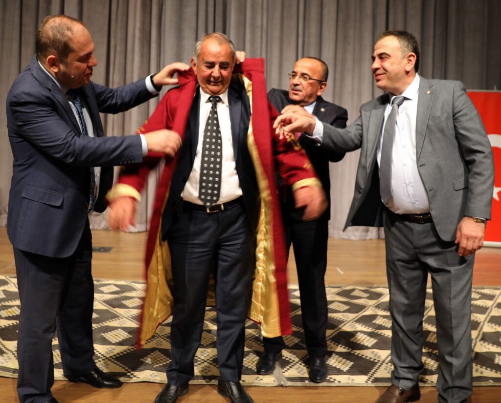 Isparta’da Ahilik Haftası Coşkusu: 55 Yıllık Usta Güngör Can Yılın Ahisi Seçildi ahilik 3