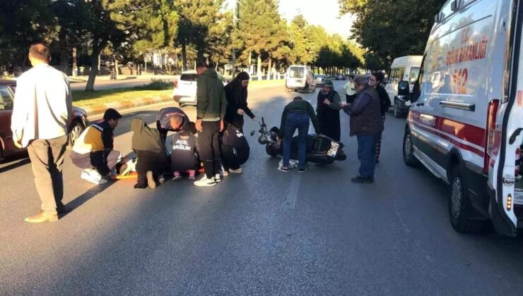 Isparta’da Genç Motosiklet Sürücüsü Kaza Yaptı: Gülevler Mahallesi’nde Panik Kazaya Neden Oldu