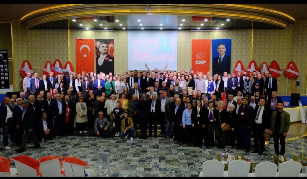 CHP Isparta İl Kongresi Tamamlandı: Hasan Karaca Yeniden İl Başkanı Seçildi guven tazeledi karaca