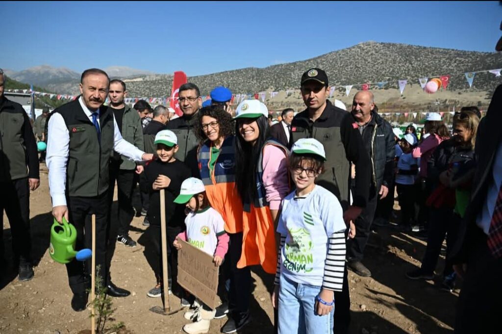 Isparta’da 11 Kasım Milli Ağaçlandırma Günü’nde 69 Bin Fidan Toprakla Buluştu fidannn