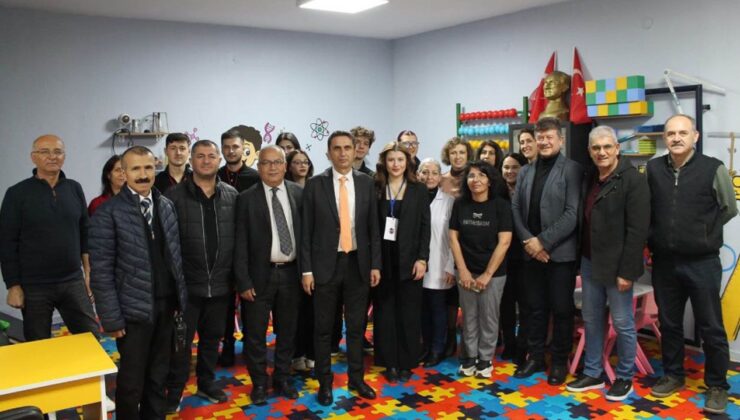 SDÜ’lü Öğrencilerden Gülbirlik İlkokuluna Eğitim Odaklı Sosyal Sorumluluk Projesi