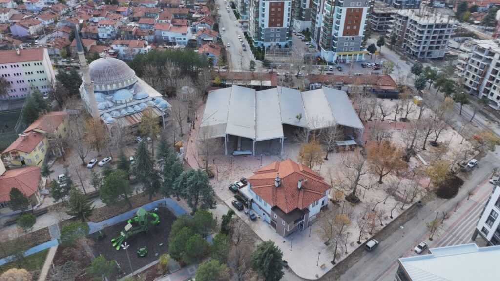 Gülistan Kapalı Pazar Yeri inşaatı devam ediyor Gülistan