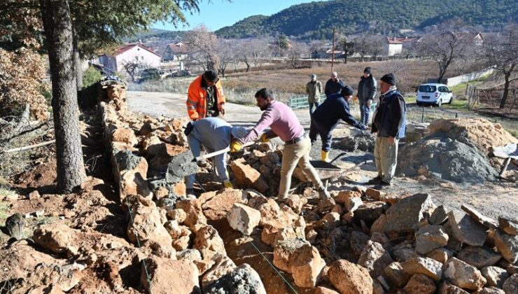 Kozluca Köyü'nde Mezarlık Duvarı Yenilendi: Başkan Başdeğirmen'den Hızlı Yanıt Kozaluca Mezari 1