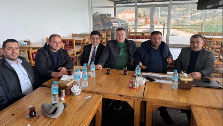 Eğirdir’de Kritik Elma Zirvesi: Milletvekili ve Belediye Başkanı Sulama Sorununa Kalıcı Çözüm İçin Bir Araya Geldi
