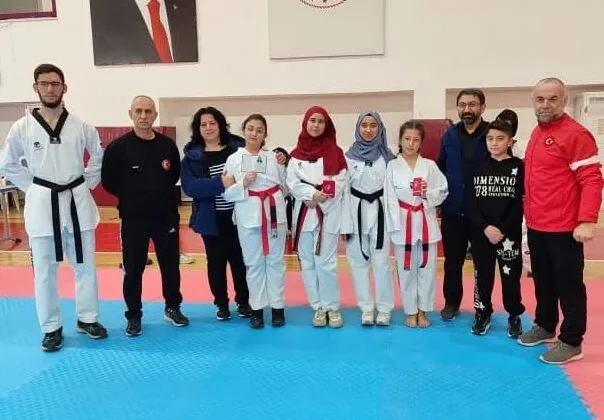 Zehra Yıldırım’ın Azmi Zaferle Taçlandı: Artık Siyah Kuşak Sahibi! Zehra 1
