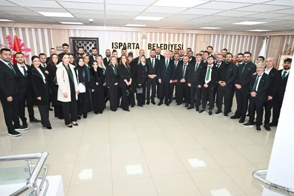 Osman Balcı’dan Başkan Başdeğirmen’e Ziyaret: “Berberler ve Kuaförler Odasını Sosyal Bir Oda Yapmak İstiyoruz” bb