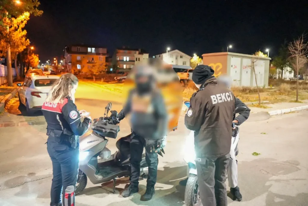 Isparta'da Huzur Mesaisi: Gürültü Kirliliği ve Modifiyeli Araçlara Geçit Yok denetim egzoz 2