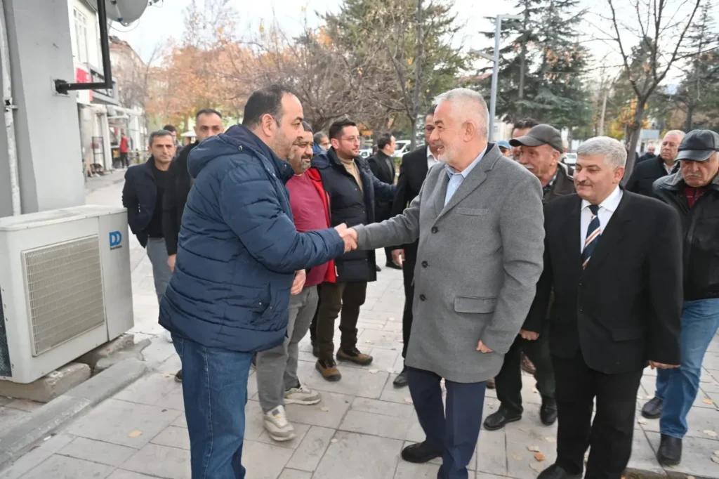 Başkan Başdeğirmen: “Amacımız daha güvenli ve konforlu yapılara ulaşmak” t1