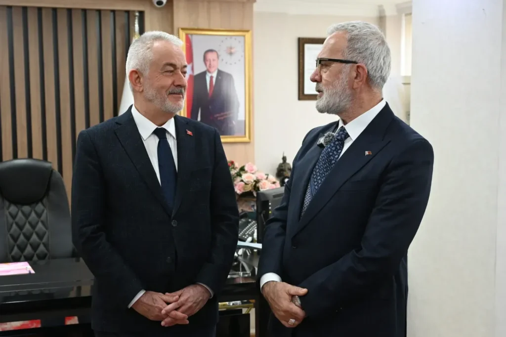 Bahadır Yenişehirlioğlu’ndan Başkan Başdeğirmen’e Tam Not: “Isparta’daki Belediyecilik Anlayışı Gerçekten Takdire Şayan” t3 1