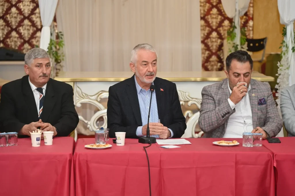 Başkan Başdeğirmen: “Amacımız daha güvenli ve konforlu yapılara ulaşmak” t3