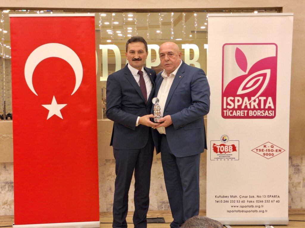 Isparta Ticaret Borsası üyeleriyle buluştu; üyeler ile olan ilişkiler güçlendi u2 1