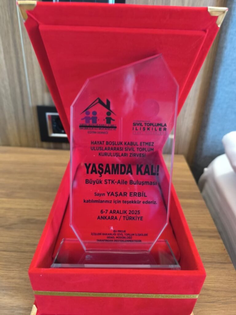 Isparta UYUMDER, Uluslararası Bağımlılıkla Mücadele Çalıştayında Tam Not Aldı u2