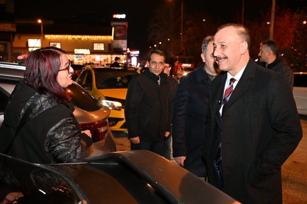 Vali Abdullah Erin'den Yeni Yıl Mesaisi: Güvenlik ve Acil Hizmet Ekiplerine Moral Ziyareti Abdullah Erin Yeni Yil Ziyaret 2