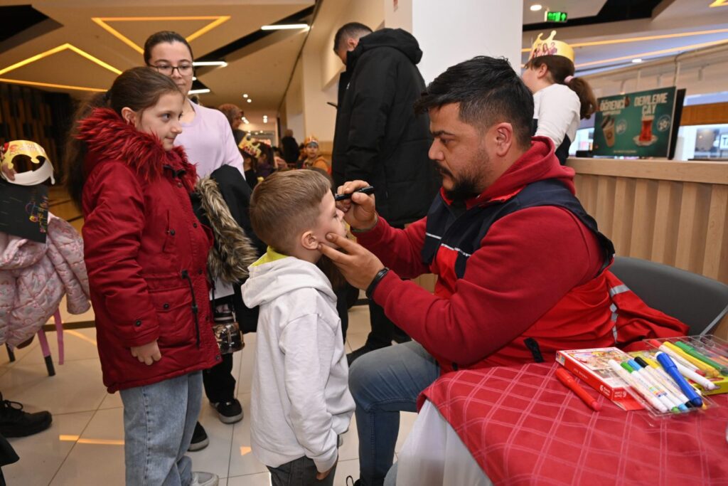 Ispartalı Minikler Sanatla Buluşuyor: 1 Şubat’a Kadar Sürecek Büyük Şenlik karne senlikleri 2
